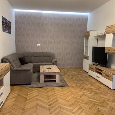 Apartman Centrum 301 อุสตีนัดลาแบม ภายนอก รูปภาพ